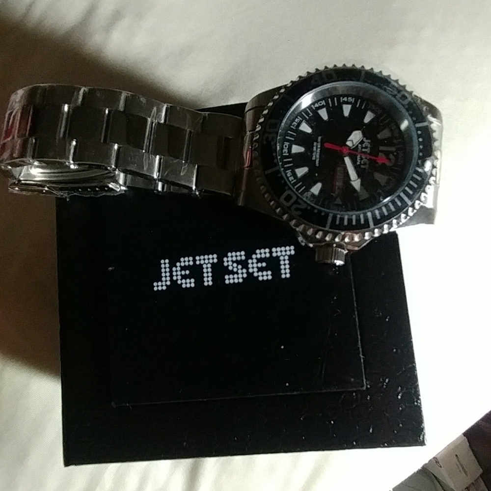 JetSet Mens Watch (NEW) - Picture 2 of 2